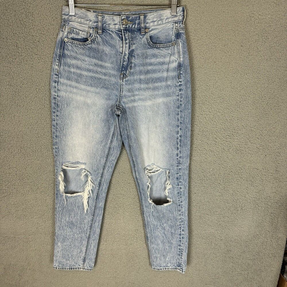 American Eagle Jeans Women's 4 Blue Light Wash Mom Jeans Distressed‎